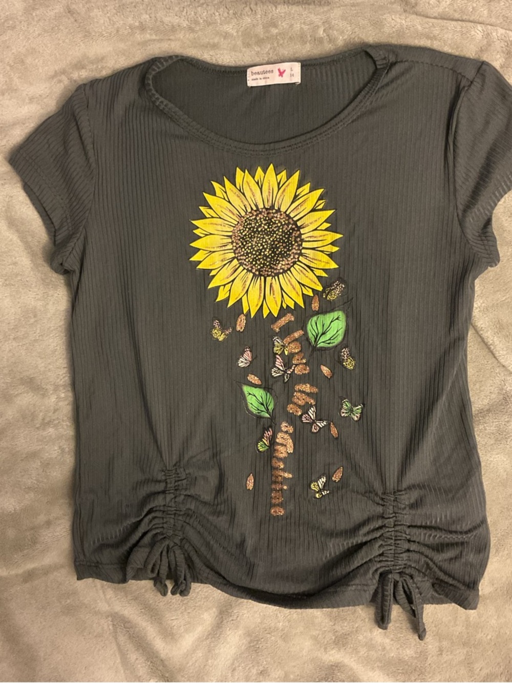 Beautees Grey Short Sleeve Top with Yellow Sunflower Graphic
